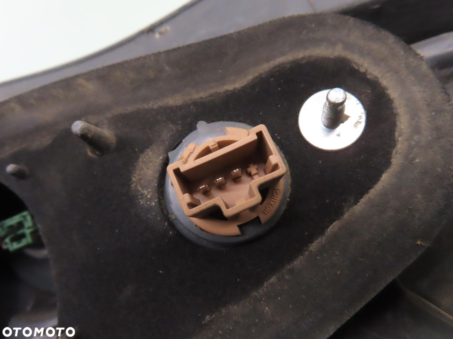 LAMPA LEWA TYLNA HONDA JAZZ II - 2