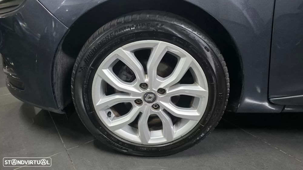 Renault Clio 0.9 TCE Luxe - 29