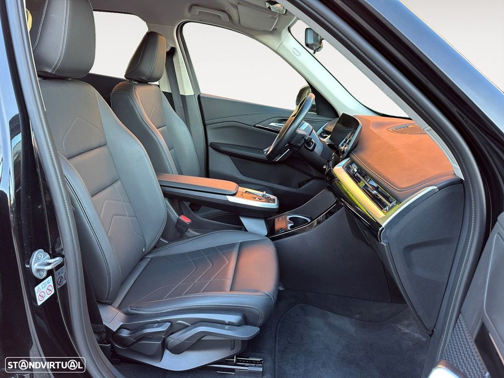 BMW iX1 eDrive20 - 15