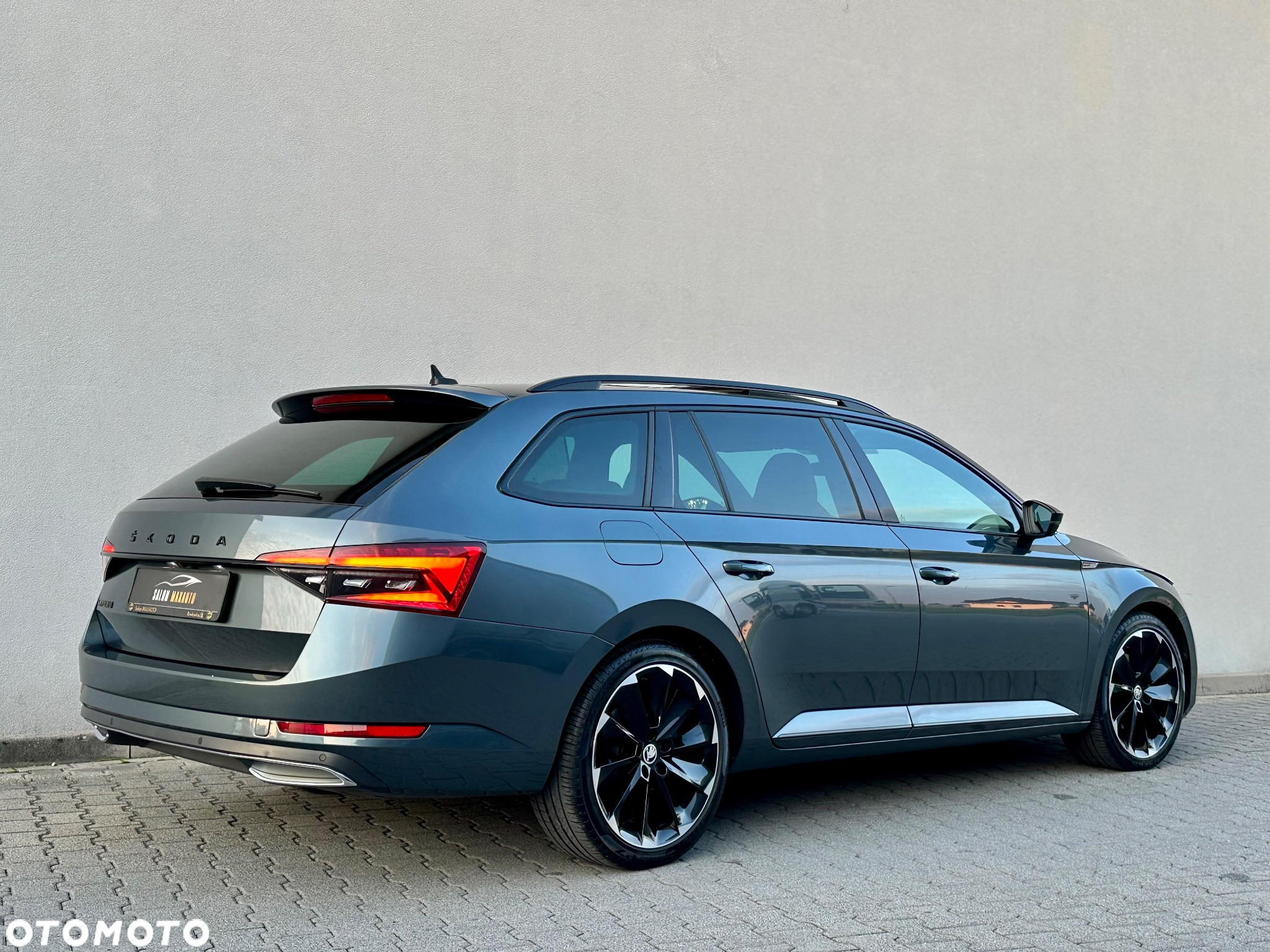 Skoda Superb 2.0 TDI DSG Sportline - 13