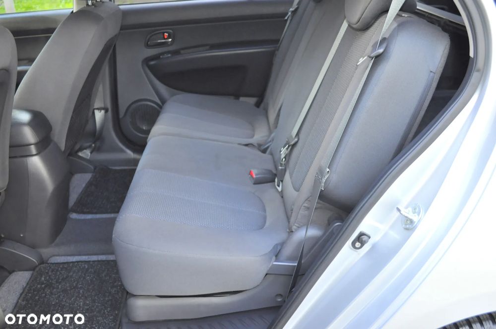 Kia Carens 1.6 CRDi Vision - 18