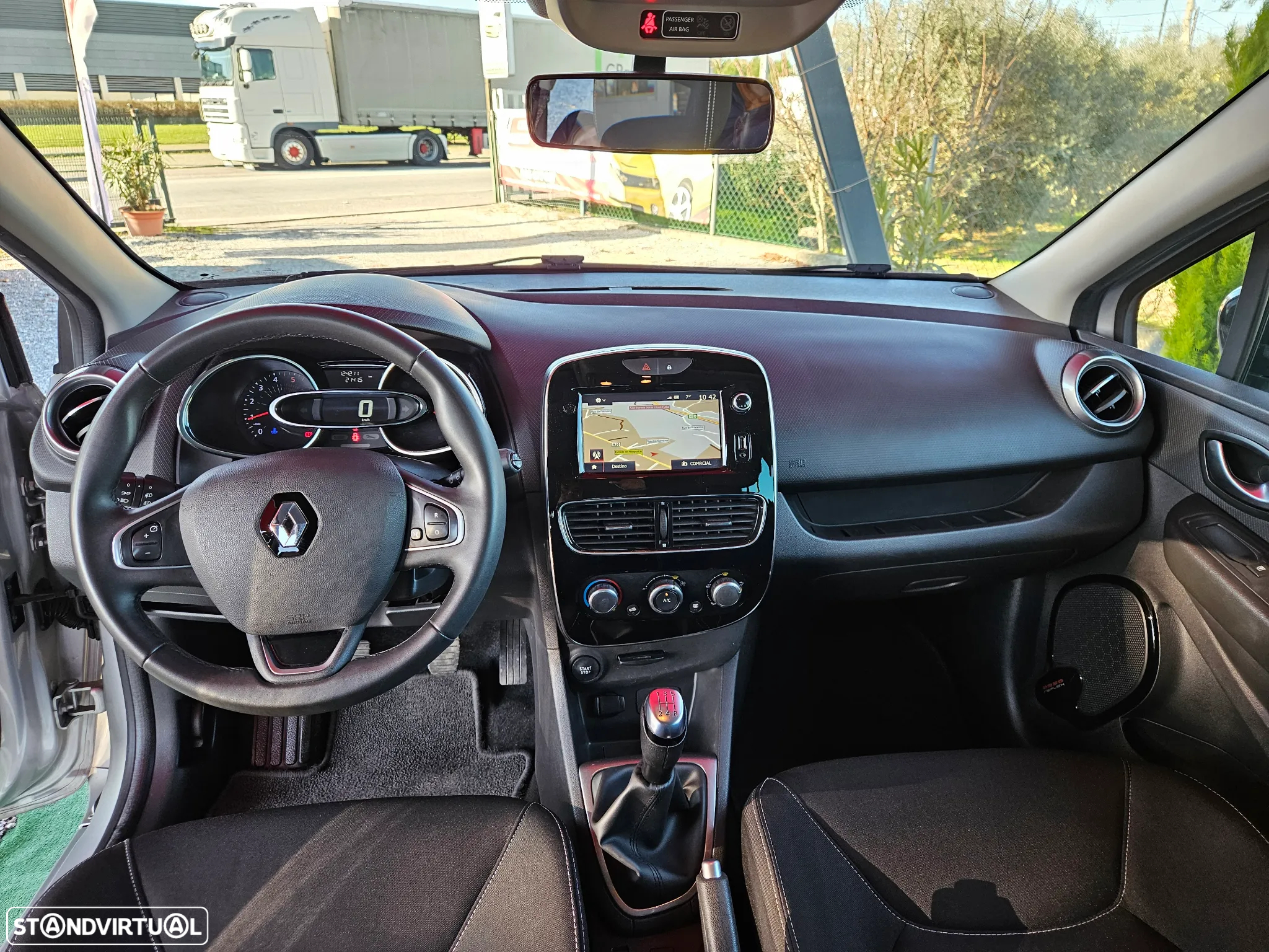 Renault Clio 1.5 dCi Limited - 23