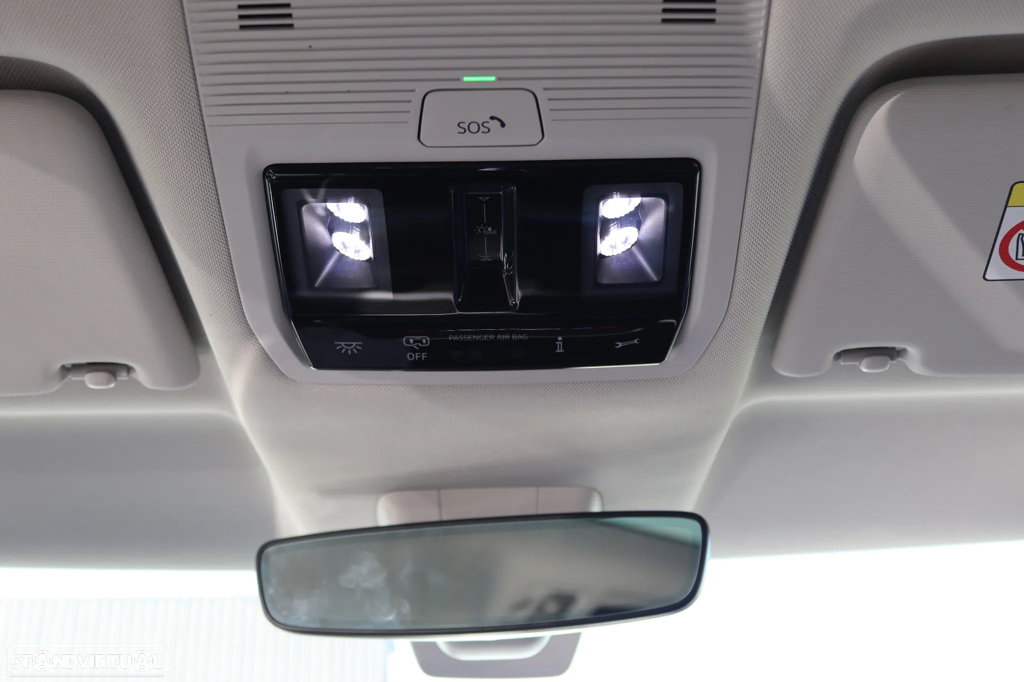 VW ID.Buzz 91 kWh Pro - 10