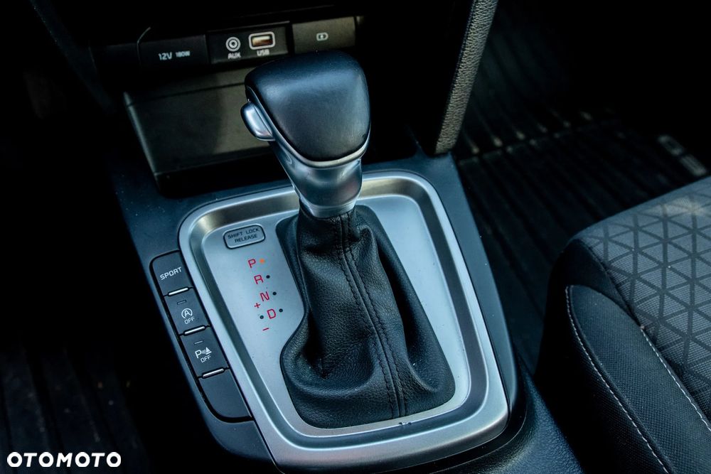 Kia Ceed 1.4 T-GDI M DCT - 12