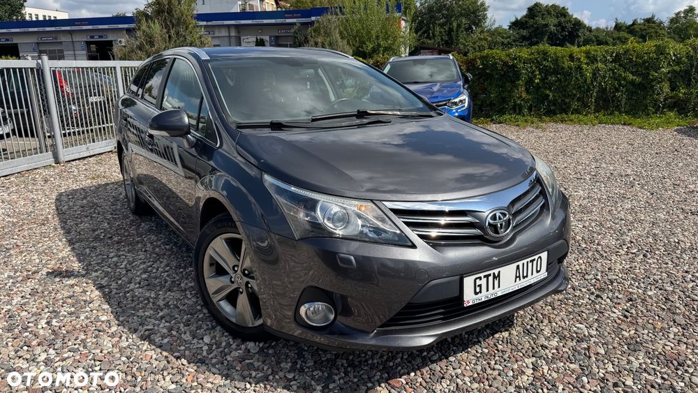 Toyota Avensis 1.8 Premium EU5 - 21