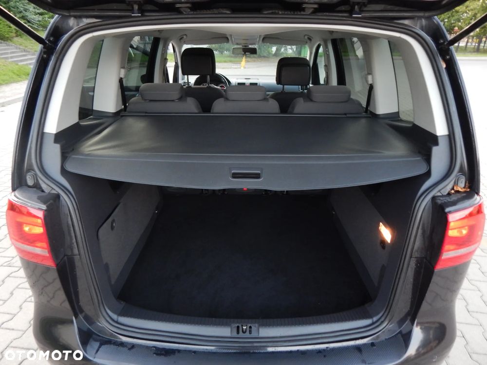 Volkswagen Touran 1.6 TDI DPF Life - 23