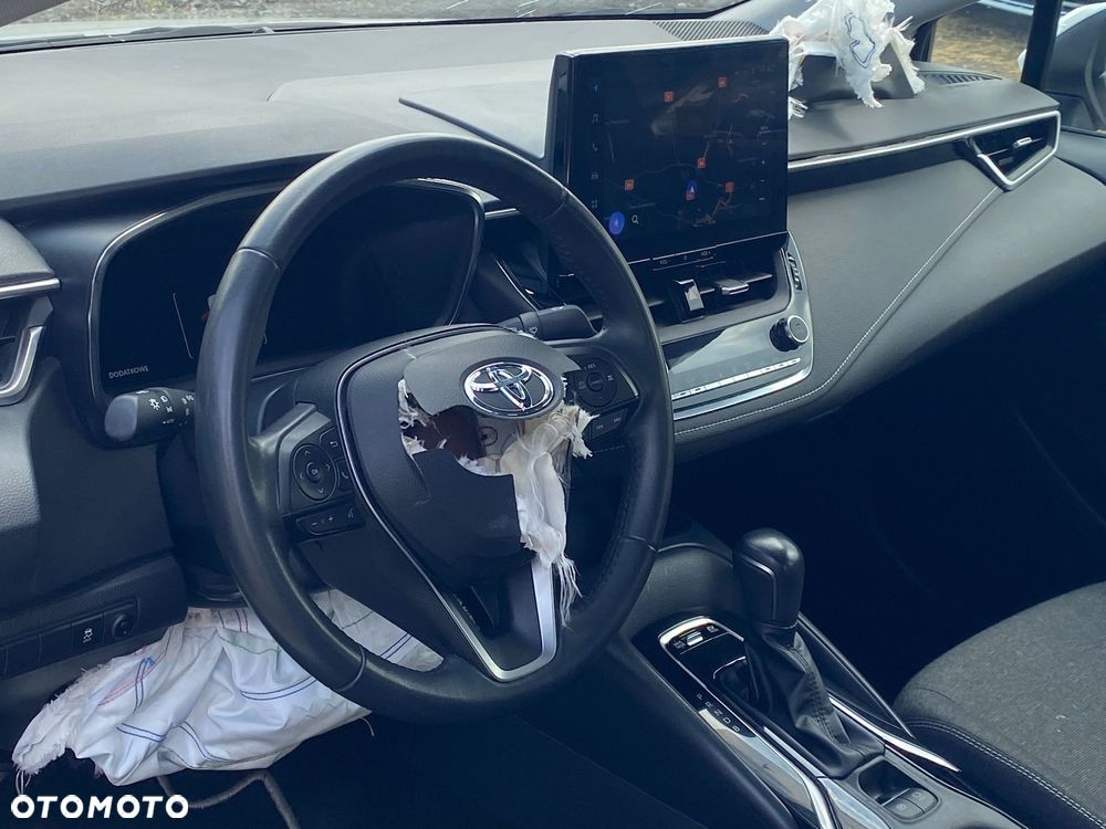 Toyota Corolla - 10