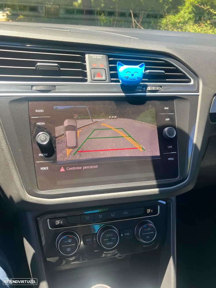 VW Tiguan 2.0 TDI R-Line - 14