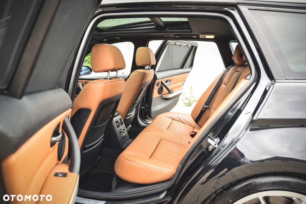 BMW Seria 3 335d - 21