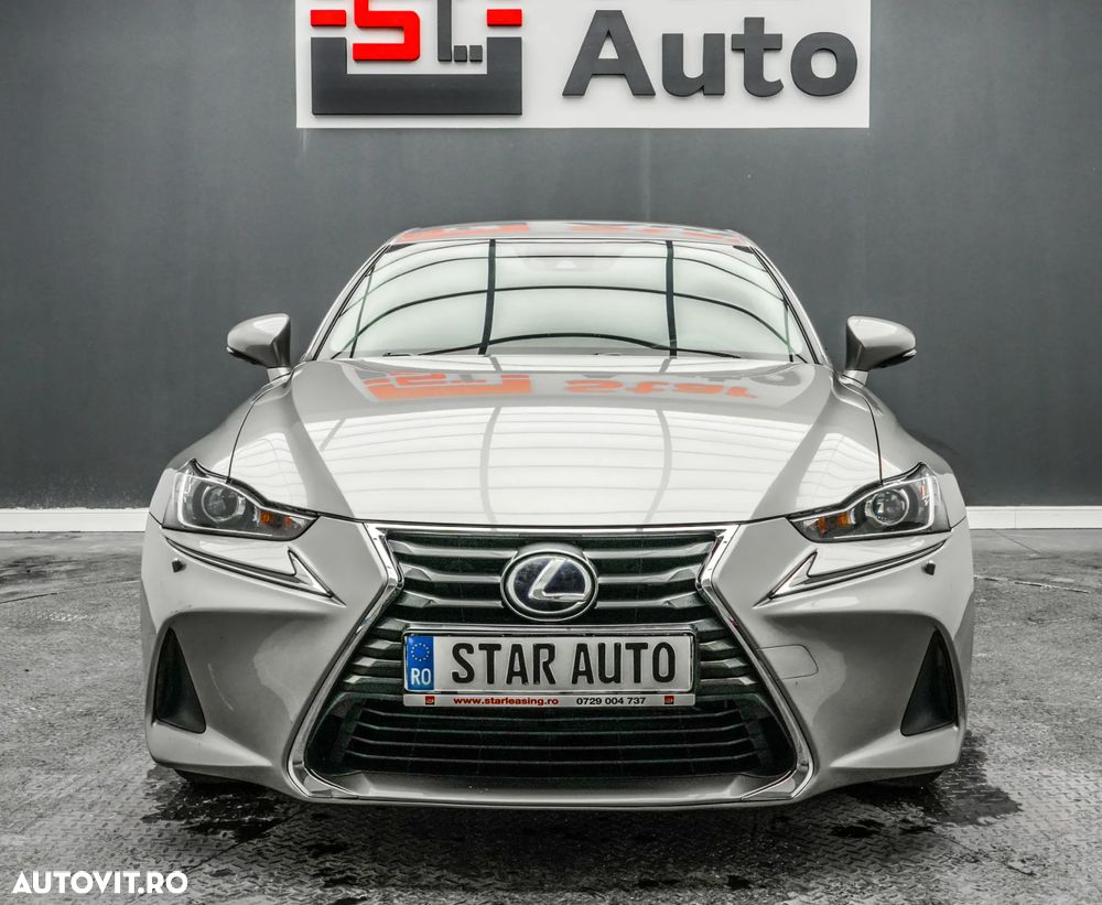 Lexus Seria IS 300h Executive - 2