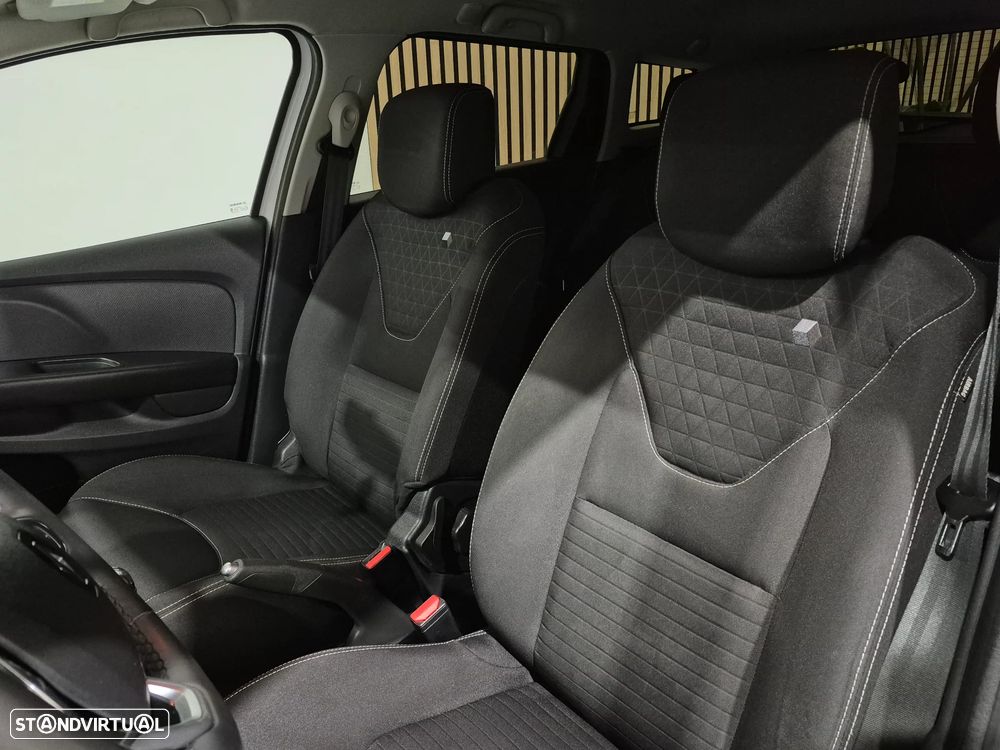 Renault Clio Sport Tourer 1.5 dCi Limited - 29