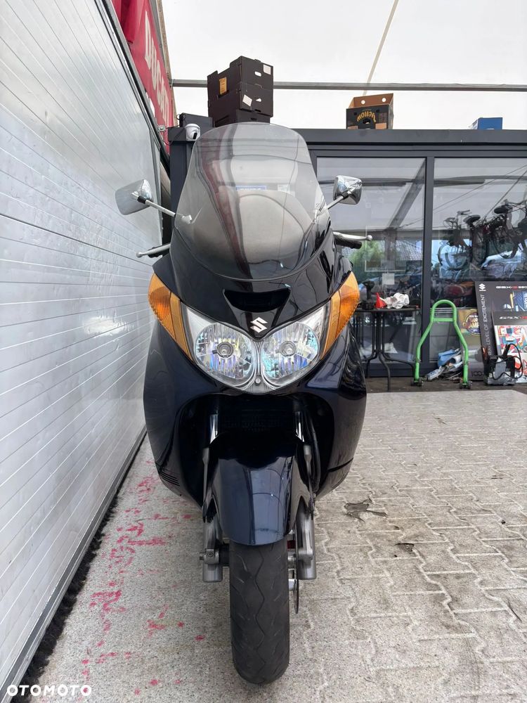 Suzuki Burgman - 28