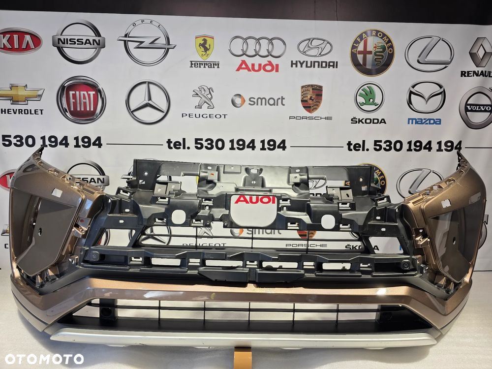 MITSUBISHI ECLIPSE CROSS 18- ŁADNY ZDERZAK PRZEDNI PRZÓD NA SPRYSKI + 4xPDC , NR 6400H717ZZ , NR AUKCJI NZ1764 - 1