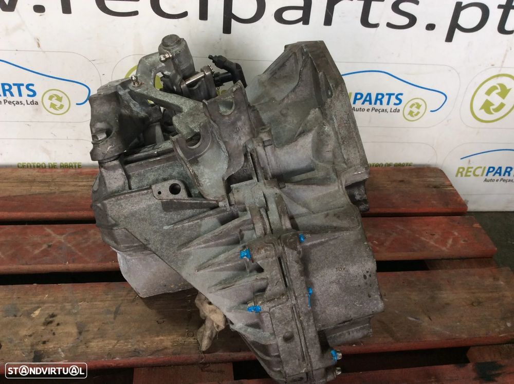 Caixa Velocidades Chevrolet Cruze 2.0D 163cv ano 2011 - 4