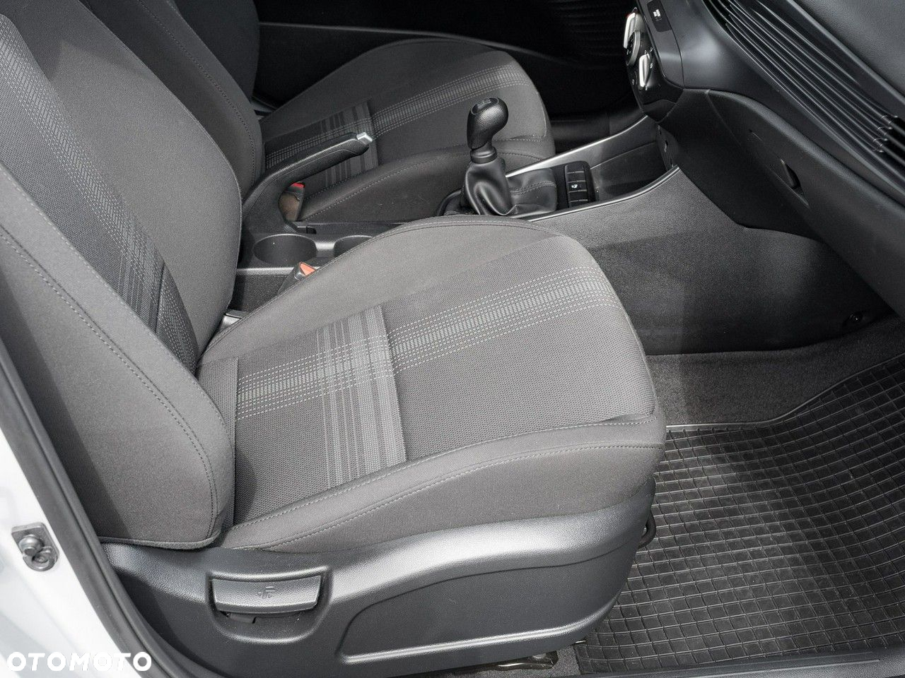 Hyundai i20 1.2 Pure - 30