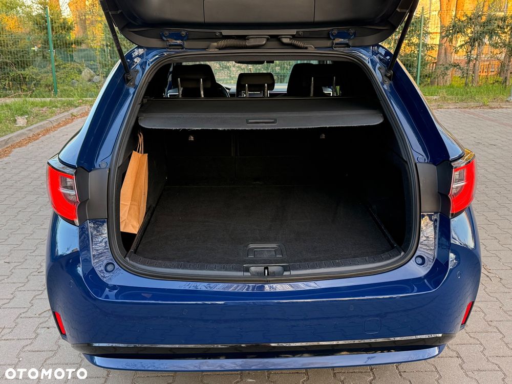 Toyota Corolla 1.8 Hybrid Comfort - 22