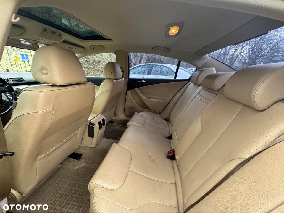 Volkswagen Passat 2.0 TSI Highline DSG - 8