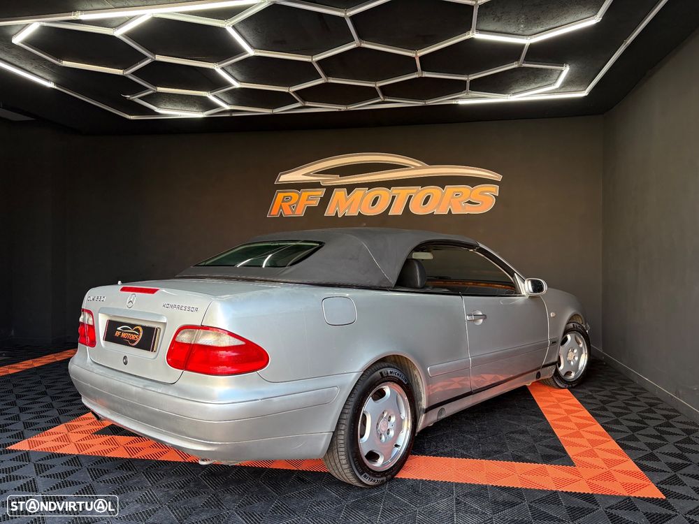 Mercedes-Benz CLK 230 - 26