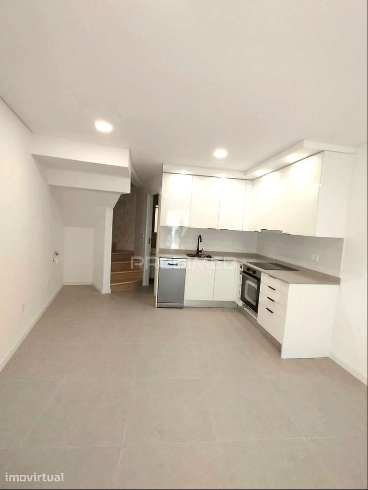 T2 Renovado em Lapas, Torres Novas