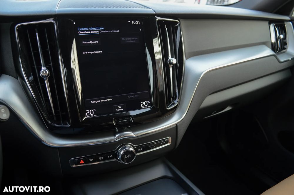 Volvo XC 60 Recharge T8 Twin Engine eAWD Inscription - 26