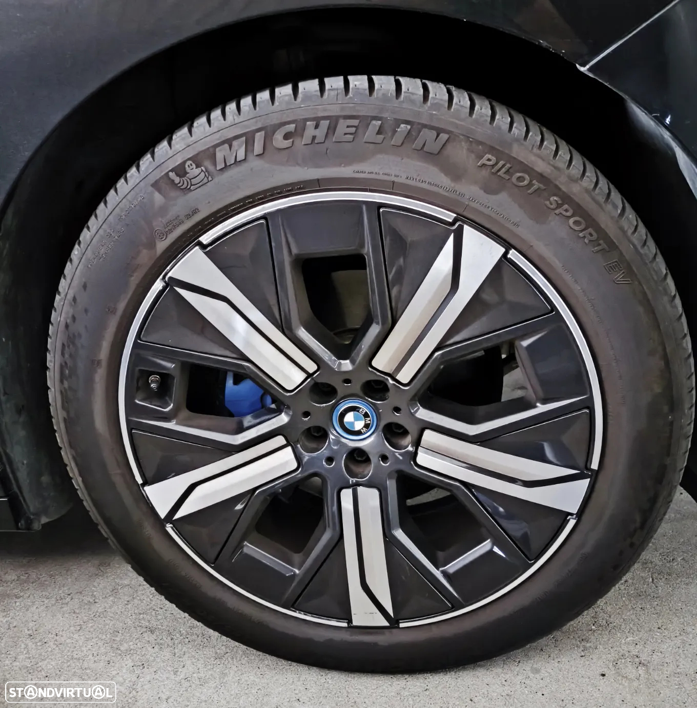 BMW iX xDrive 40 - 35