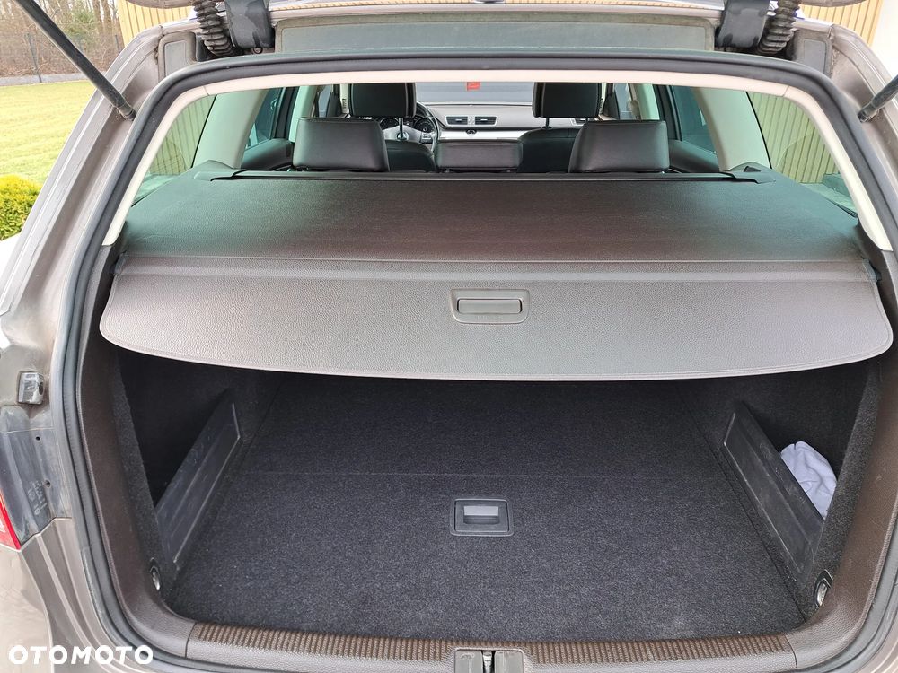 Volkswagen Passat 2.0 TDI DSG BlueMotion Technology Highline - 27