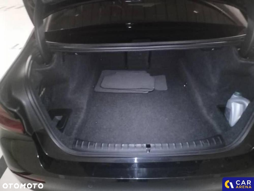 BMW Seria 5 530i xDrive - 31