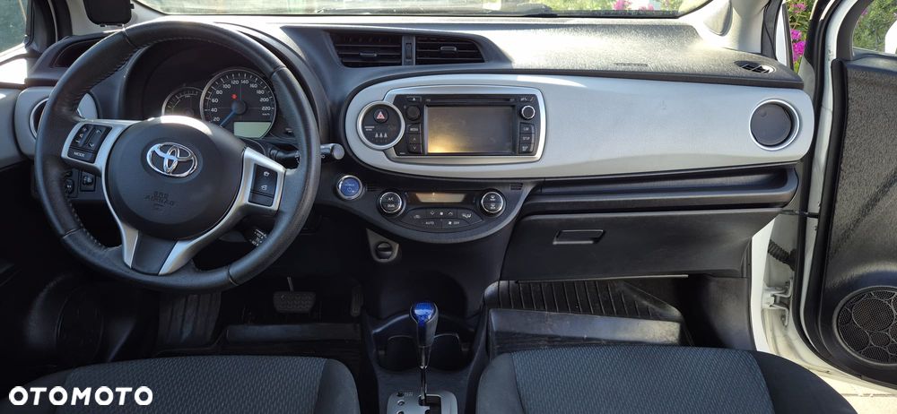 Toyota Yaris - 16