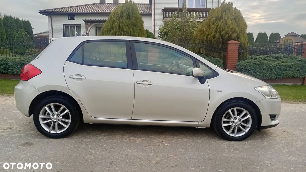 Toyota Auris 1.33 VVT-i - 14