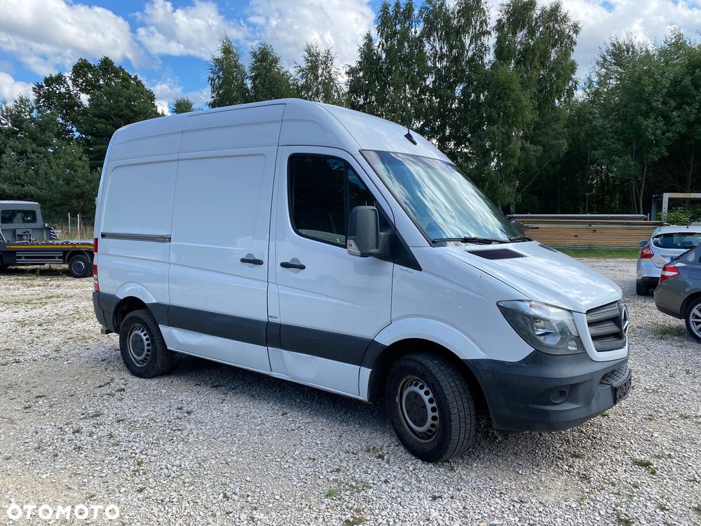 Mercedes-Benz Sprinter - 2