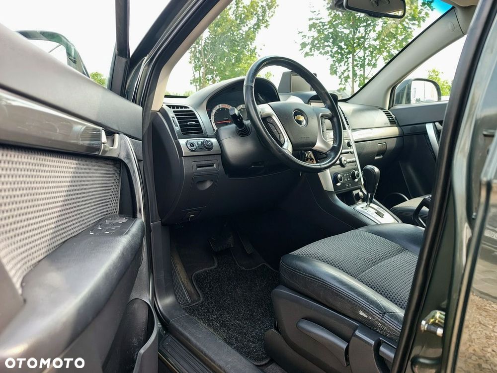 Chevrolet Captiva - 25