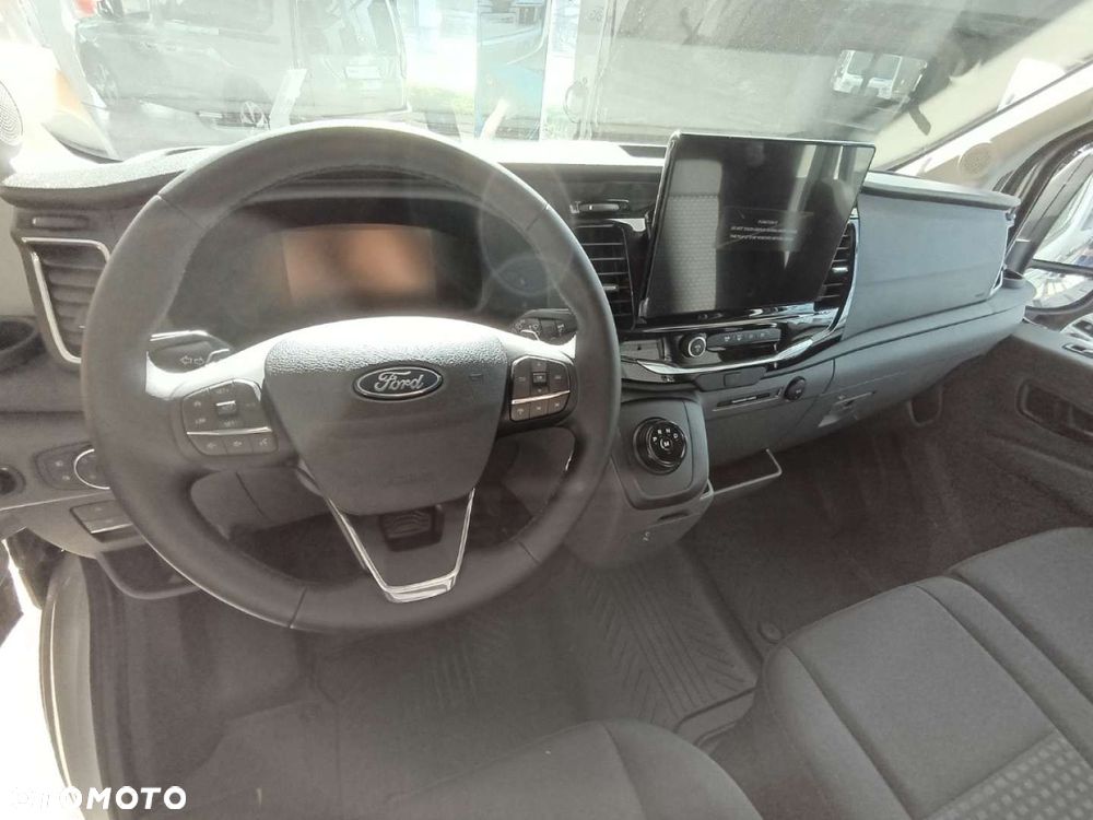 Ford Transit - 6