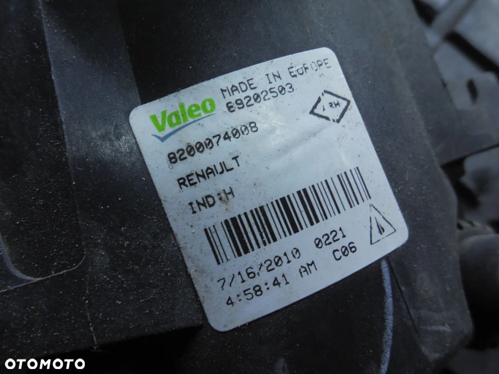 HALOGEN PRAWY RENAULT FLUENCE MEGANE 09-12 8200074008 POSIADAM 2 SZT - 4
