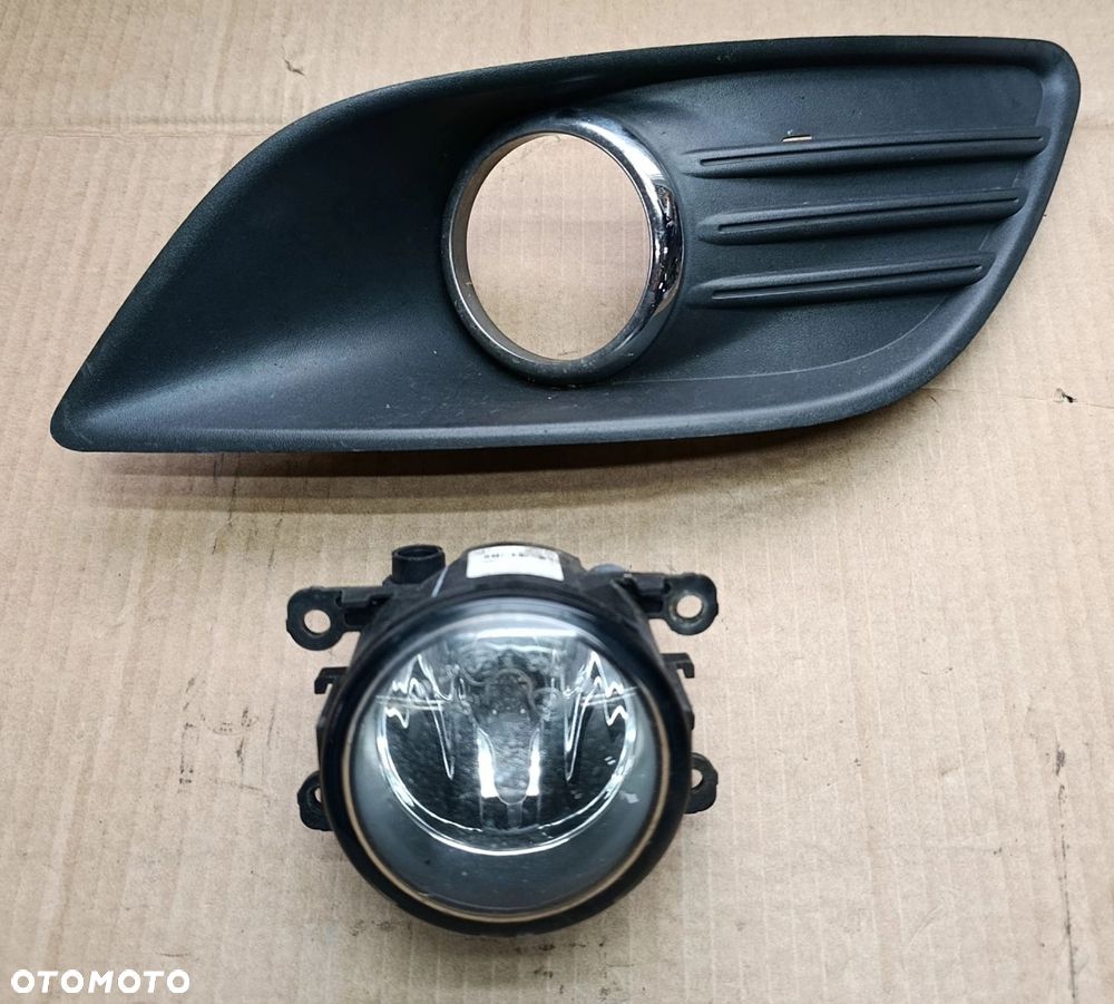 Focus MK2 kratka zderzaka ramka halogenów halogen komplet lift Ford - 3