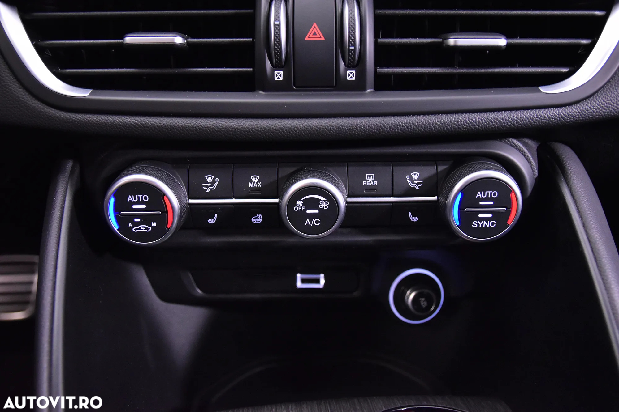 Alfa Romeo Giulia 2.0 Turbo 16V AT8-Q4 Ti - 18