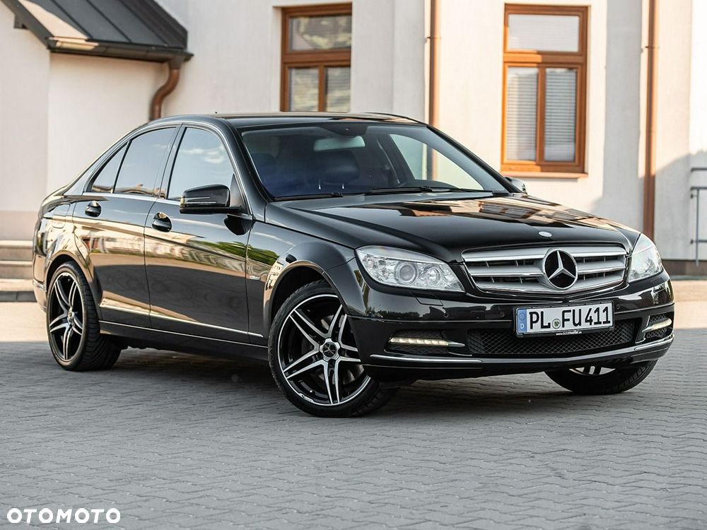 Mercedes-Benz Klasa C 350 CDI DPF 7G-TRONIC BlueEFFICIENCY Avantgarde - 19