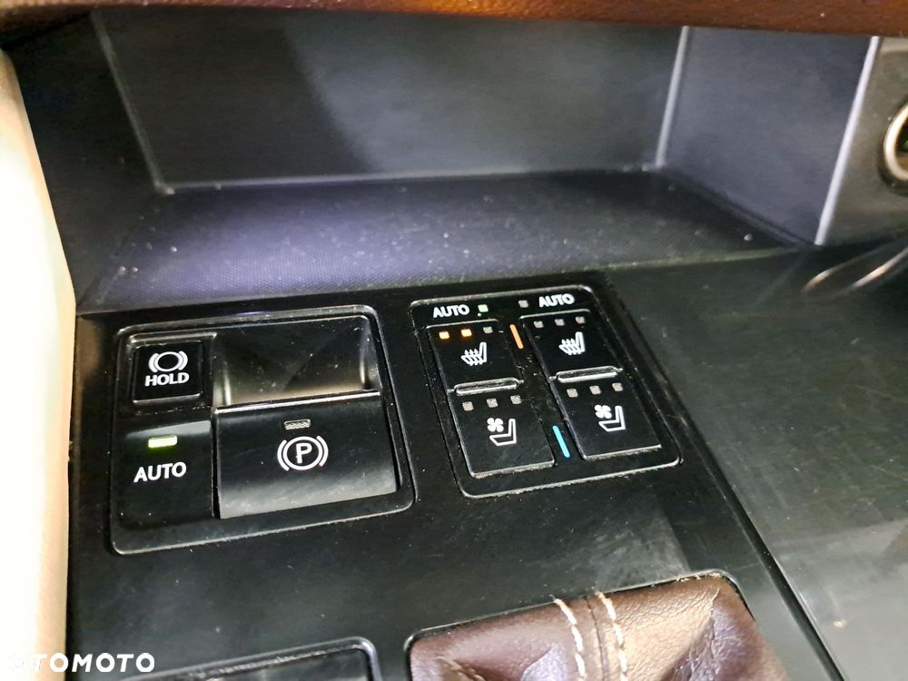 Lexus RX 450h Elegance MY19 - 28