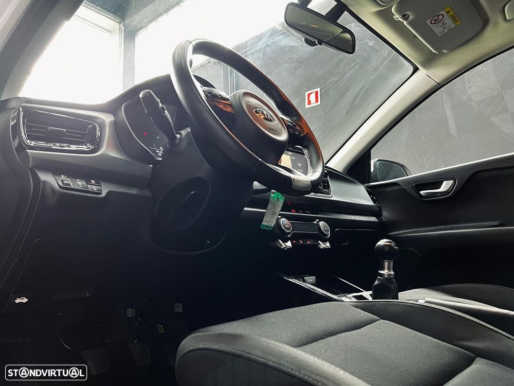 Kia Rio 1.2 CVVT LX - 17