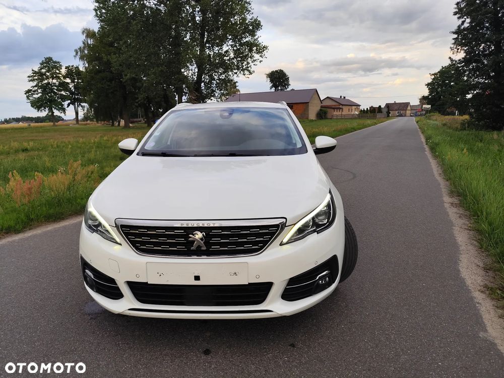 Peugeot 308 PureTech 130 GPF EAT8 Stop & Start Tech Edition - 10