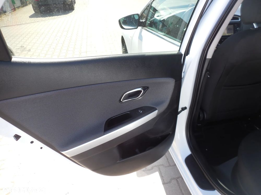 Kia Ceed 1.6 CRDi 136 ISG Dream Team Edition - 19