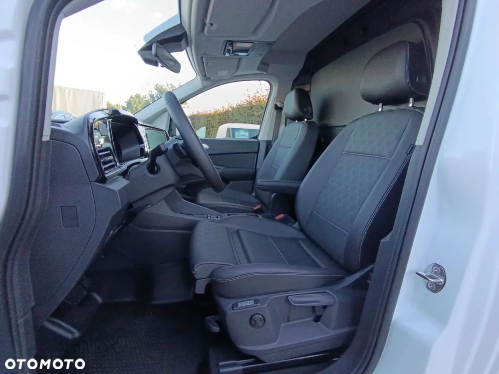 Ford Transit Connect - 18