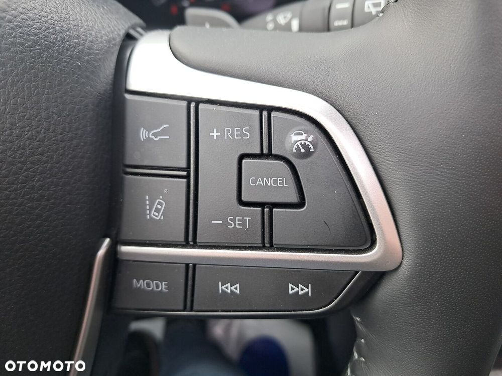 Toyota Highlander 2.5 Hybrid Executive - 29