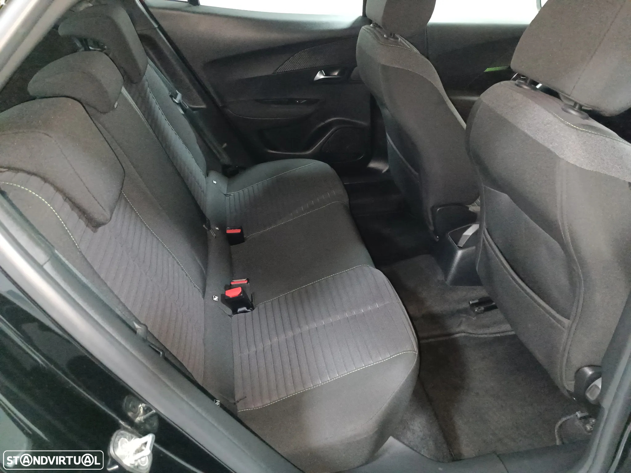 Peugeot 2008 1.2 PureTech Active Pack - 14
