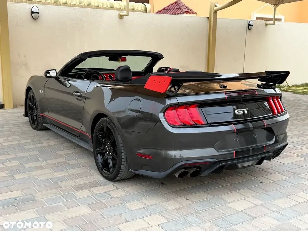 Ford Mustang - 6