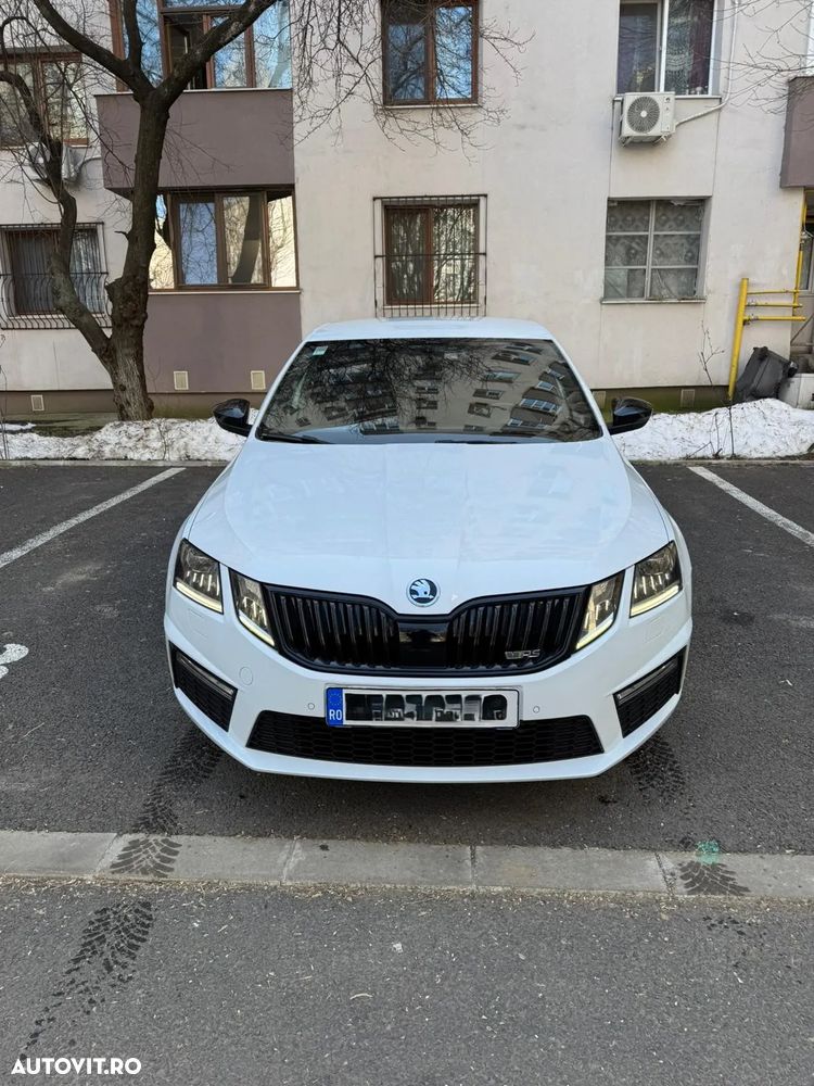 Skoda Octavia 2.0 TDI 4X4 DSG RS - 1
