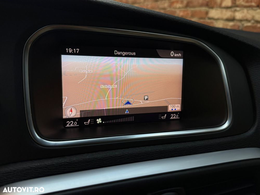 Volvo V40 T4 AWD Aut Summum - 18