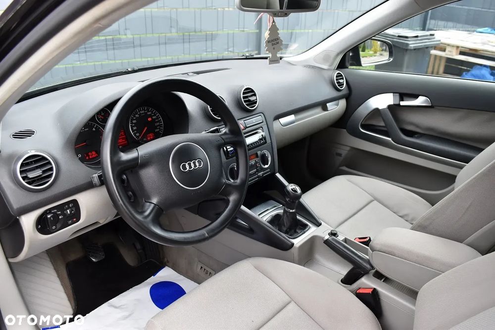 Audi A3 1.9 TDI Attraction - 13