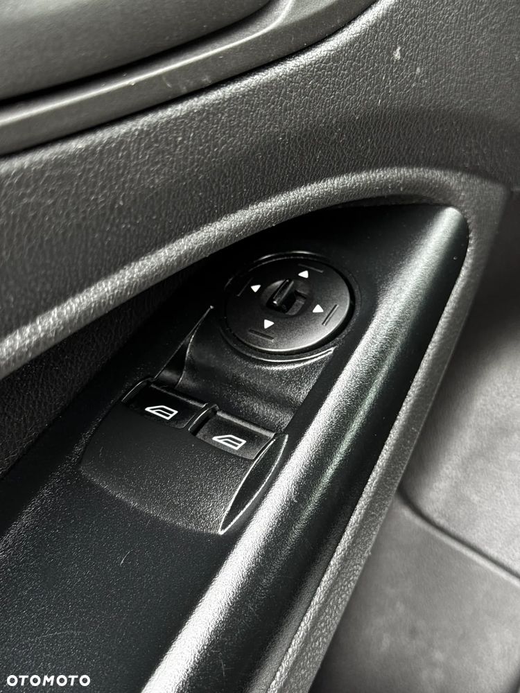 Ford Connect - 23