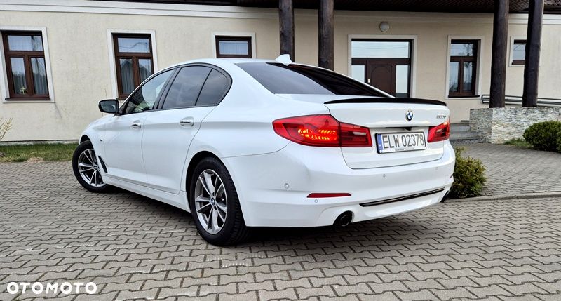 BMW Seria 5 520d Efficient Dynamics Sport Line sport - 3
