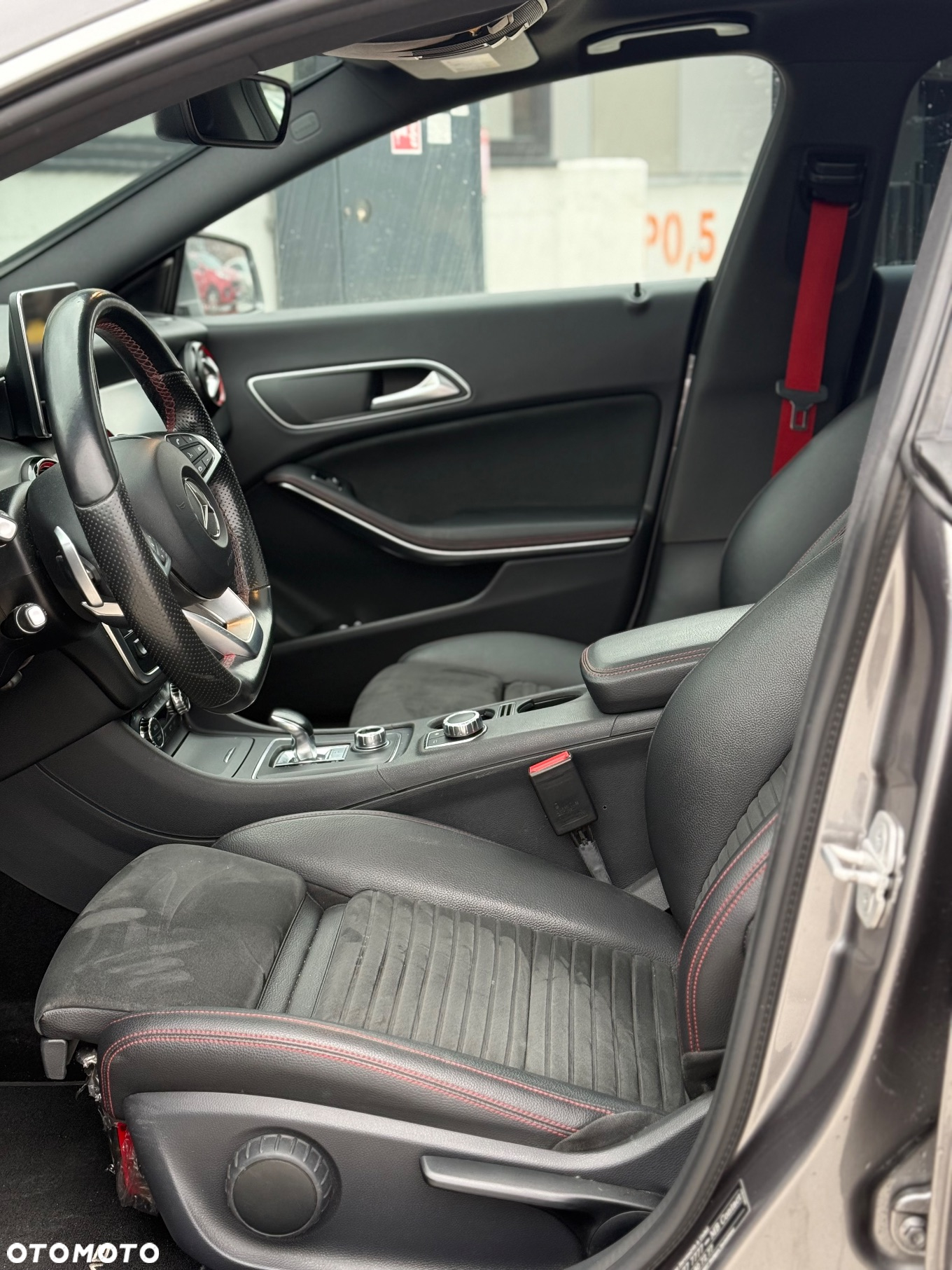 Mercedes-Benz CLA AMG 45 4-Matic - 25